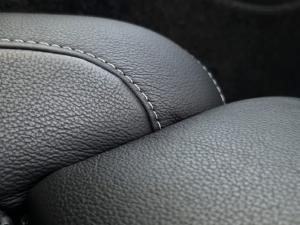 Volvo XC40 B4 Plus Dark - Image 21