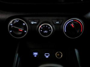 Hyundai Venue 1.0T Motion - Image 12