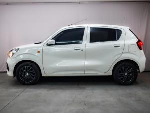Toyota Vitz 1.0 XR auto - Image 2