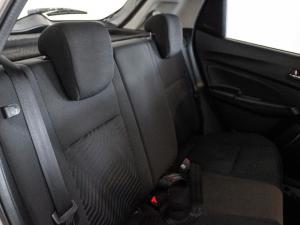Suzuki Swift 1.2 GLX auto - Image 14