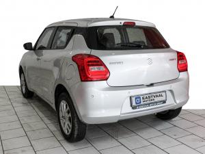 Suzuki Swift 1.2 GLX auto - Image 7