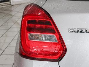 Suzuki Swift 1.2 GLX auto - Image 9