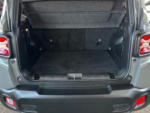 Jeep Renegade 1.4T Longitude - Image 11
