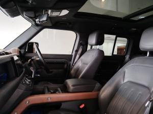 Land Rover Defender 110 D300 X - Image 12