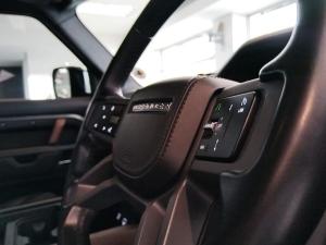 Land Rover Defender 110 D300 X - Image 15