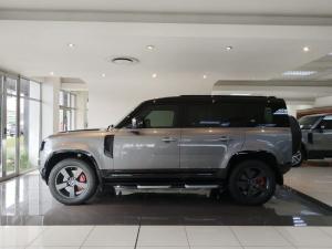 Land Rover Defender 110 D300 X - Image 5