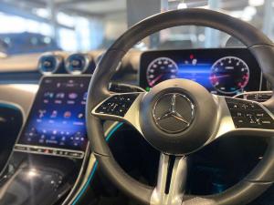 Mercedes-Benz C-Class C200 Avantgarde - Image 9