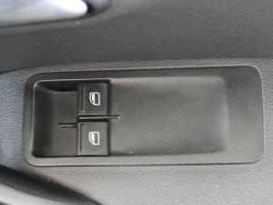 Volkswagen Polo Vivo hatch 1.4 Trendline - Image 13
