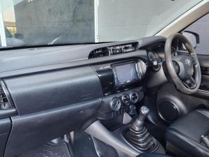 Toyota Hilux 2.0 single cab S (aircon) - Image 10
