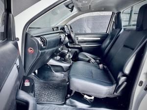 Toyota Hilux 2.0 single cab S (aircon) - Image 7