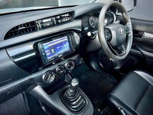 Toyota Hilux 2.0 single cab S (aircon) - Image 9