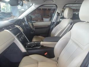 Land Rover Discovery HSE Td6 - Image 13
