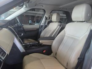 Land Rover Discovery HSE Td6 - Image 16
