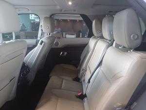 Land Rover Discovery HSE Td6 - Image 17