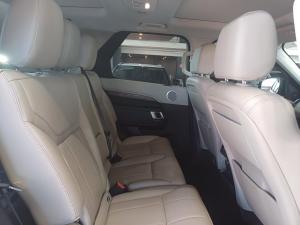 Land Rover Discovery HSE Td6 - Image 19