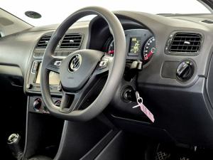 Volkswagen Polo Vivo hatch 1.4 Comfortline - Image 13