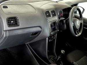 Volkswagen Polo Vivo hatch 1.4 Comfortline - Image 14