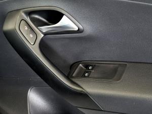 Volkswagen Polo Vivo hatch 1.4 Comfortline - Image 17