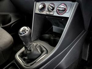 Volkswagen Polo Vivo hatch 1.4 Comfortline - Image 18