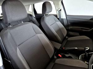 Volkswagen Polo hatch 1.0TSI Life manual - Image 17