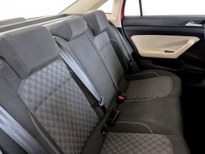 Volkswagen Polo sedan 1.6 Life manual - Image 18