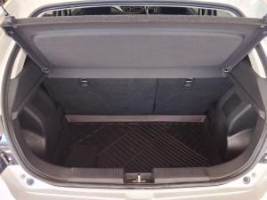 Suzuki Baleno 1.5 GLX auto - Image 15