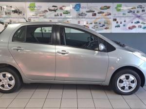 Toyota Yaris 1.3 5-door T3 - Image 3