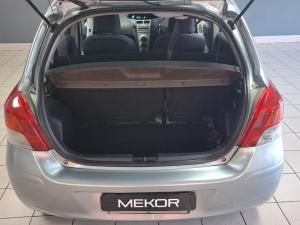 Toyota Yaris 1.3 5-door T3 - Image 6