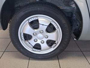 Toyota Yaris 1.3 5-door T3 - Image 9