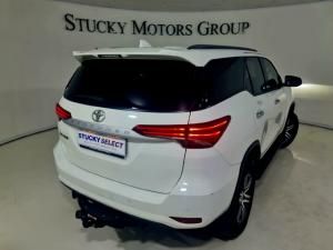 Toyota Fortuner 2.4GD-6 auto - Image 4