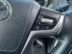 Toyota Land Cruiser Prado 4.0 VX - Image 10
