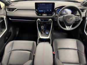Toyota RAV4 2.5 Plug-In Hybrid E-Four - Image 8