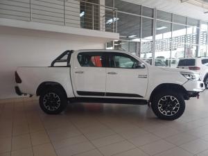 Toyota Hilux 2.8GD-6 double cab 4x4 Legend 50 auto - Image 3