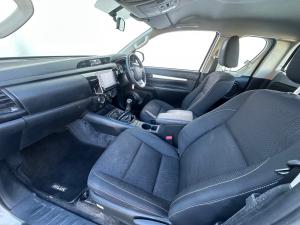 Toyota Hilux 2.4GD-6 Xtra cab Raider manual - Image 7