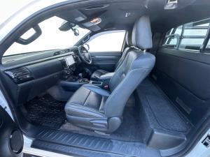 Toyota Hilux 2.8GD-6 Xtra cab 4x4 Legend auto - Image 17