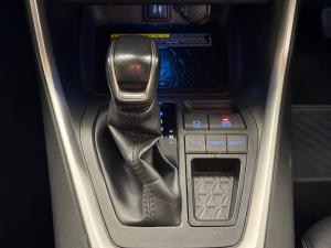 Toyota RAV4 2.0 VX - Image 21