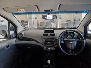 Chevrolet Spark 1.2 LS Black&White Edition - Image 10