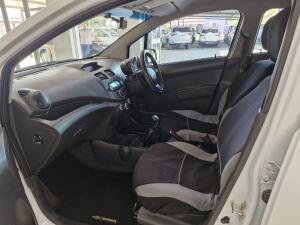 Chevrolet Spark 1.2 LS Black&White Edition - Image 11