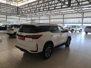 Toyota Fortuner 2.4GD-6 4x4 - Image 2