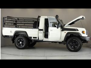 Toyota Land Cruiser 79 4.5D-4D V8 single cab LX - Image 15