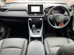 Toyota RAV4 2.0 GX auto - Image 8