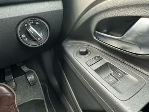 Volkswagen up! cross up! 5-door 1.0 - Image 24