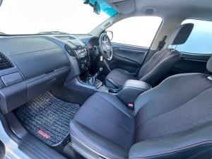 Isuzu KB 250D-Teq double cab Hi-Rider - Image 11