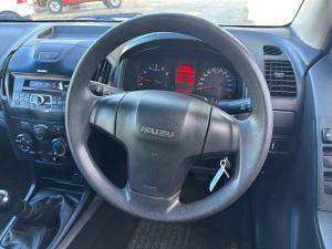 Isuzu KB 250D-Teq double cab Hi-Rider - Image 12