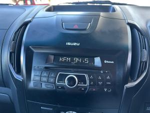 Isuzu KB 250D-Teq double cab Hi-Rider - Image 16