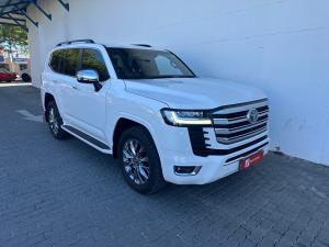 Toyota Land Cruiser 300 3.5T ZX - Image 1
