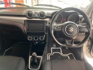 Suzuki Swift 1.2 GLX manual - Image 19