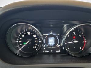Land Rover Discovery Sport HSE Sd4 - Image 9