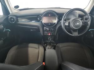 MINI Hatch Cooper Hatch 5-door - Image 6