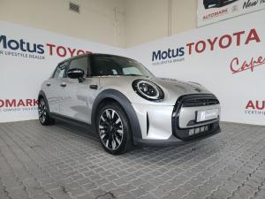 MINI Hatch Cooper Hatch 5-door - Image 1